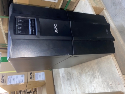 APC Smart-UPS 2200VA LCD 230V SmartConnect