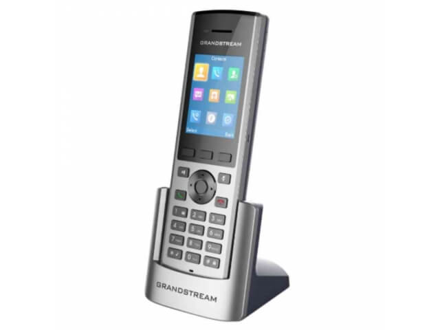 Grandstream DP730, беспроводной DECT-телефон, 5 телефонов на базовую станцию, цветной дисплей, с зарядным устройством и блоком питания.